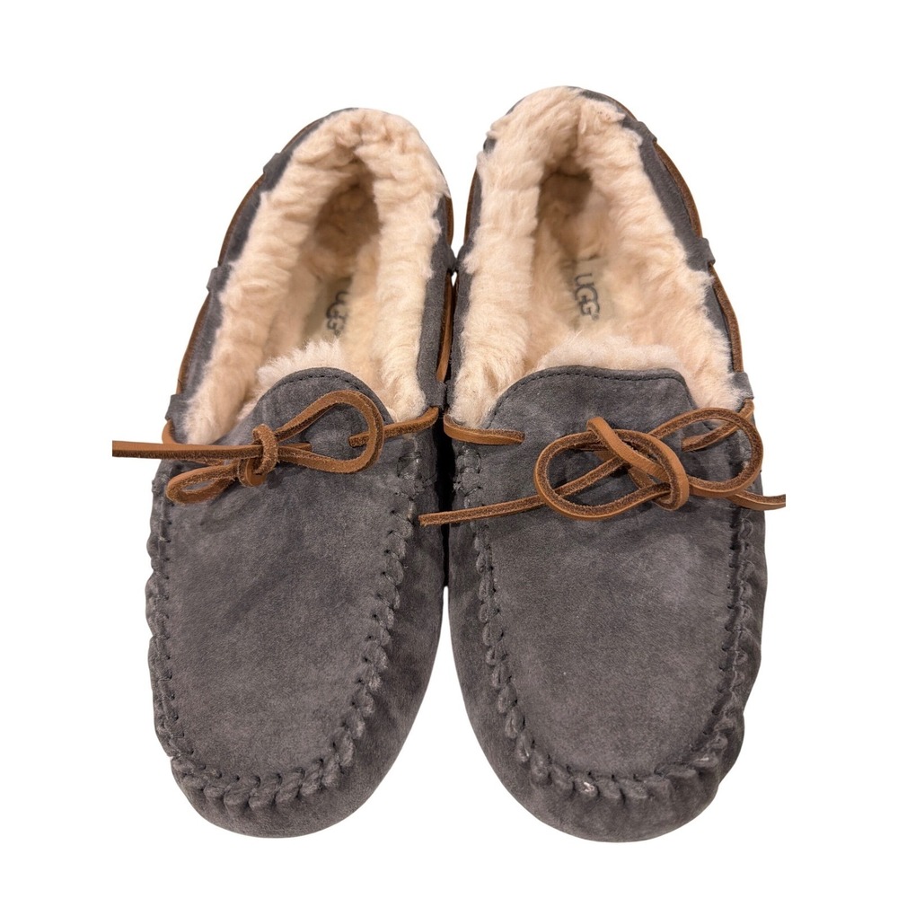 UGG Dakota Charcoal Gray Suede Sheepskin Moccasin Slippers Womens Size 8.5 - Picture 3 of 9